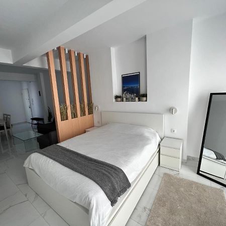 Modern 1-Bedroom Apartment In The City Center Tesalónica Exterior foto